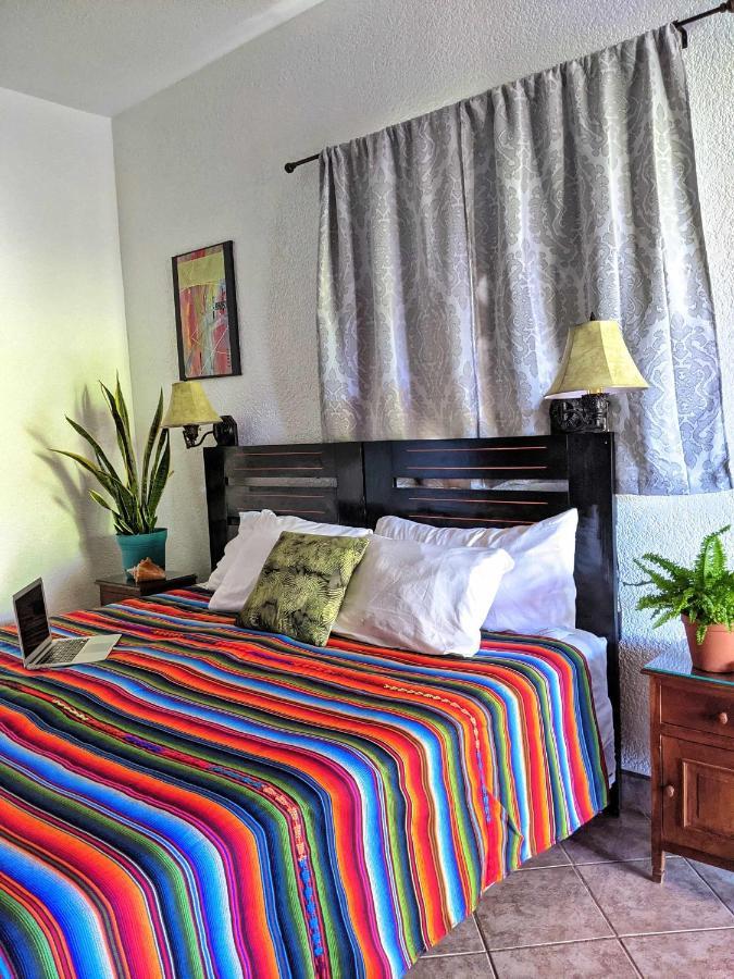ווסט ביי Seaside Inn Roatan מראה חיצוני תמונה