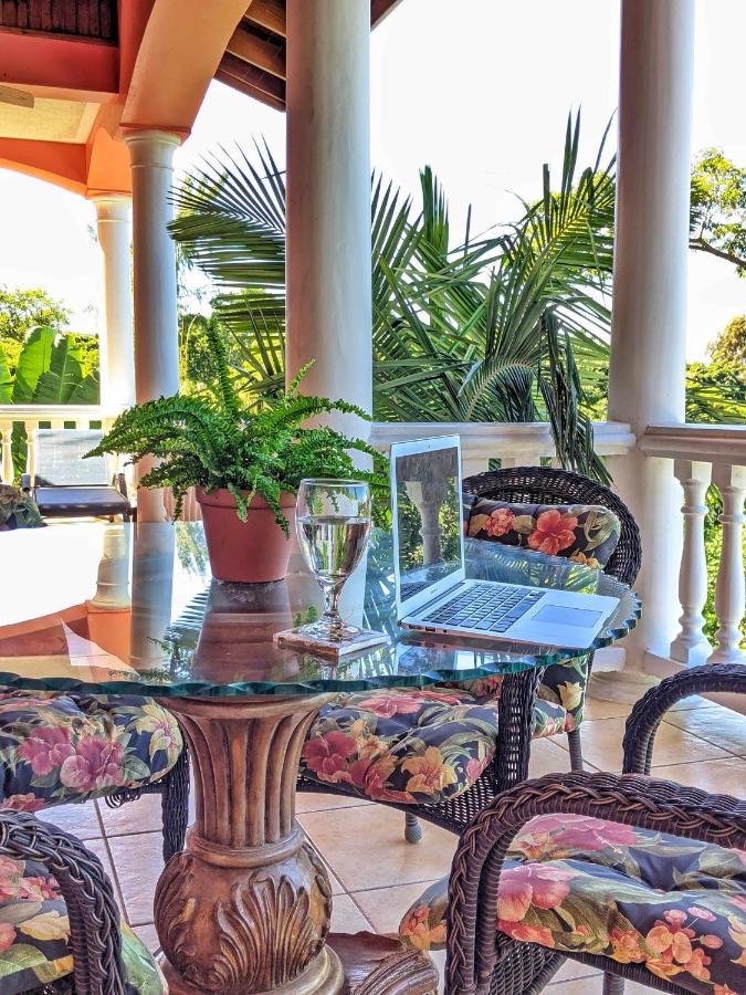 ווסט ביי Seaside Inn Roatan מראה חיצוני תמונה
