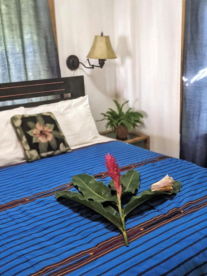 ווסט ביי Seaside Inn Roatan מראה חיצוני תמונה