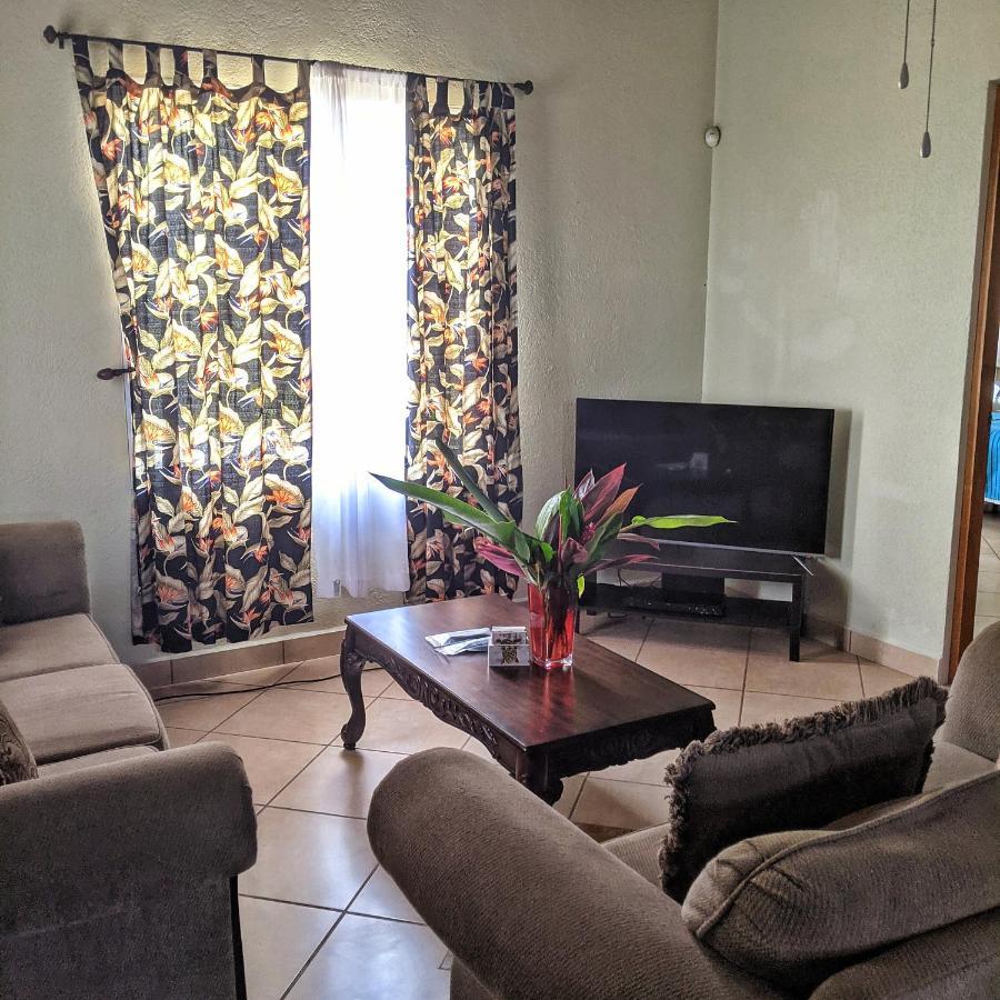 ווסט ביי Seaside Inn Roatan מראה חיצוני תמונה