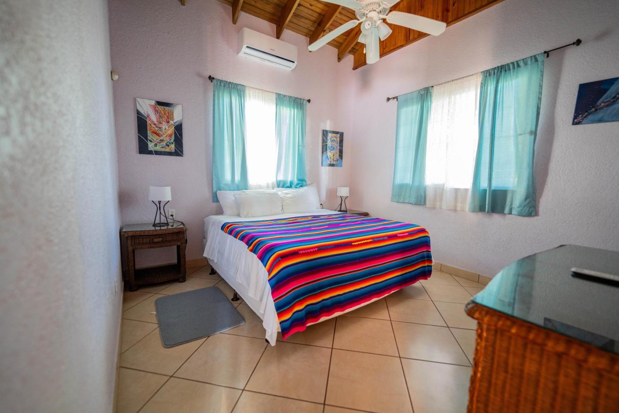 ווסט ביי Seaside Inn Roatan מראה חיצוני תמונה