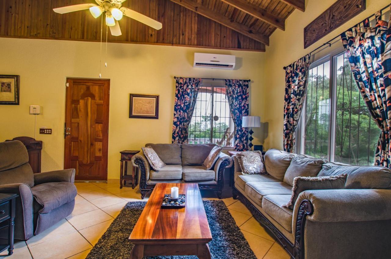 ווסט ביי Seaside Inn Roatan מראה חיצוני תמונה